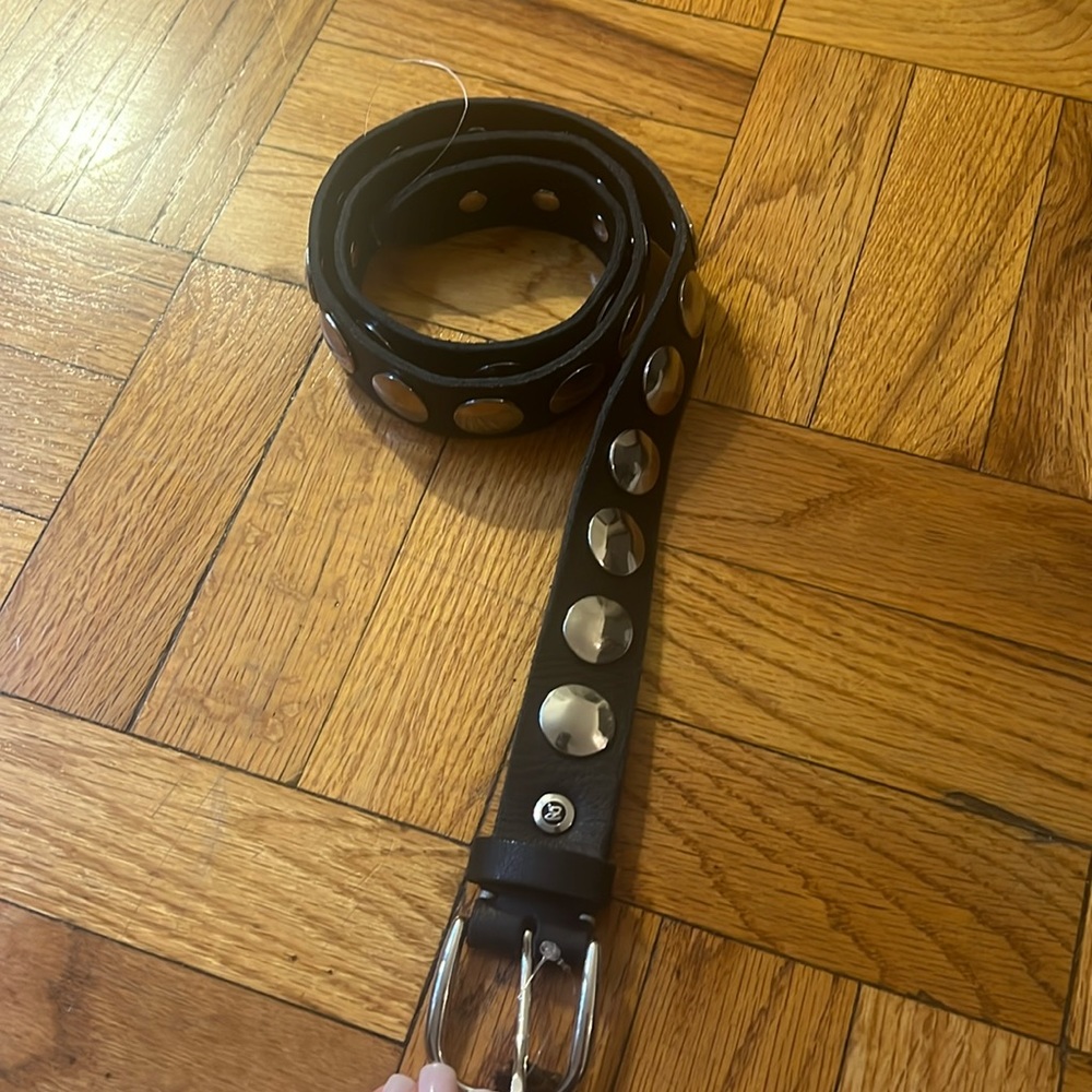 B.belt black studded belt silver hardware